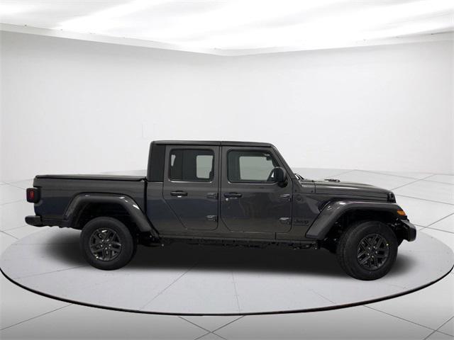 new 2024 Jeep Gladiator car, priced at $46,870