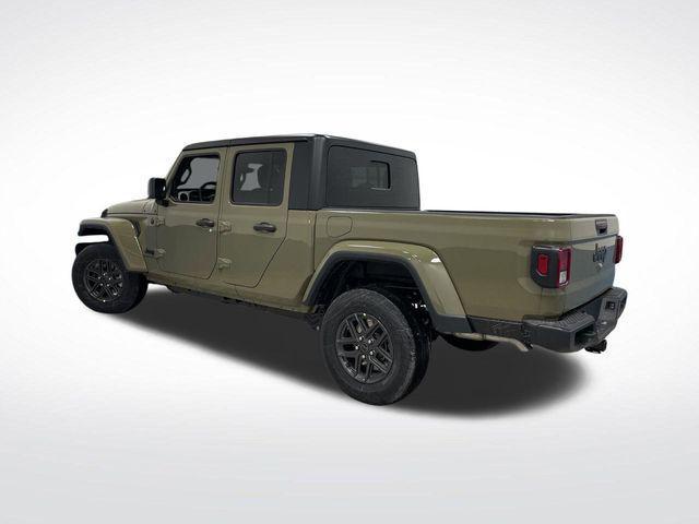 new 2025 Jeep Gladiator car, priced at $43,403