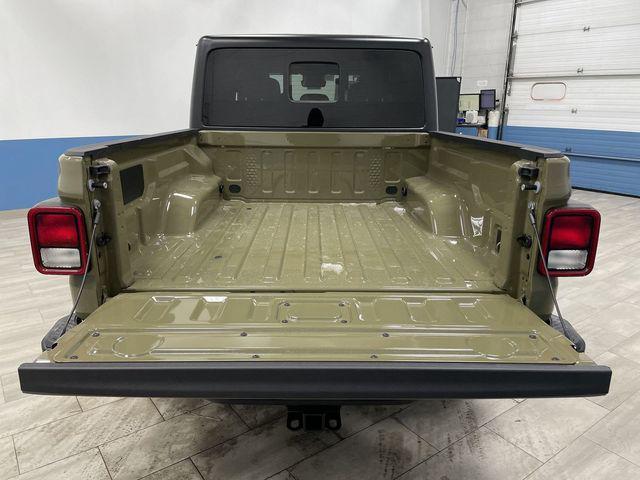 new 2025 Jeep Gladiator car, priced at $43,403