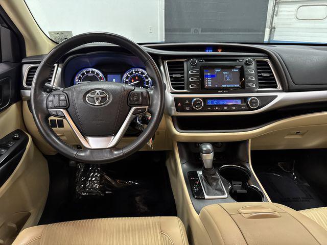 used 2015 Toyota Highlander car, priced at $16,250