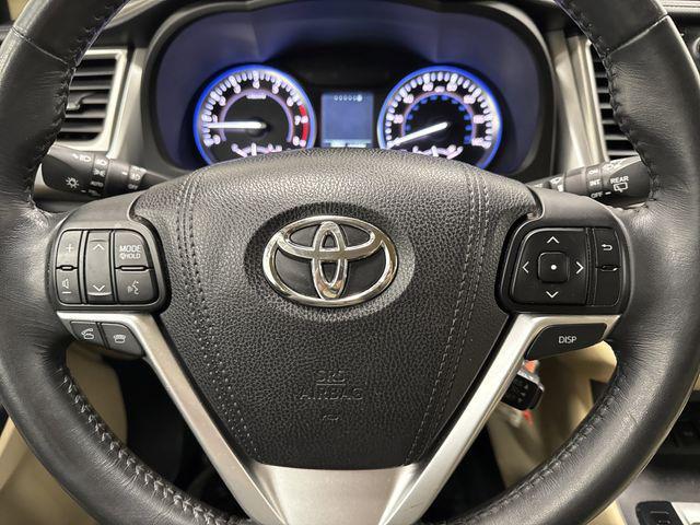 used 2015 Toyota Highlander car, priced at $16,250