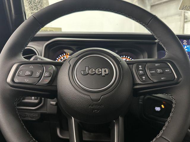 new 2025 Jeep Gladiator car, priced at $48,356