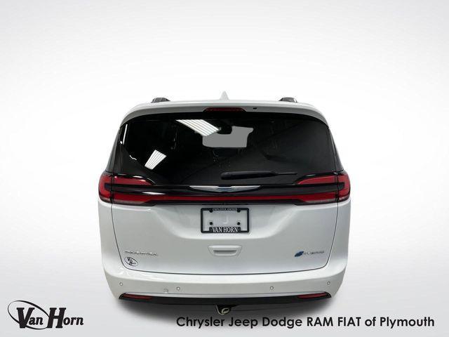 used 2021 Chrysler Pacifica car, priced at $27,200