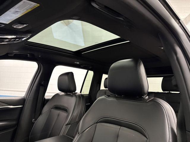 used 2024 Jeep Grand Cherokee car, priced at $35,000