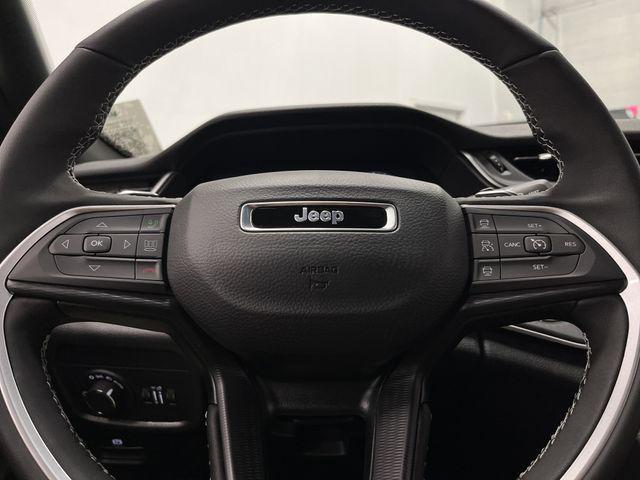 new 2025 Jeep Grand Cherokee L car, priced at $42,562