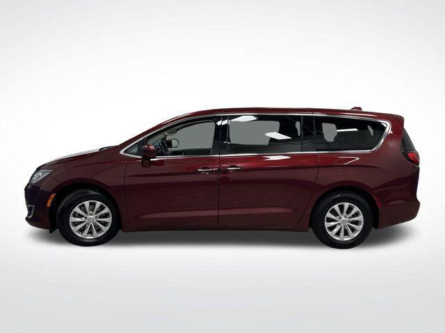 used 2019 Chrysler Pacifica car, priced at $17,500