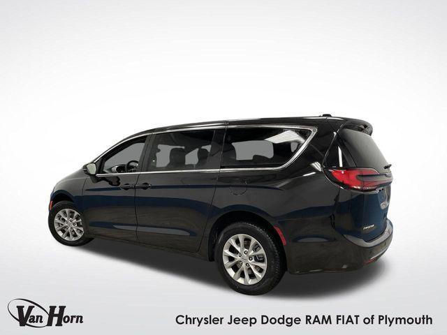 new 2025 Chrysler Pacifica car, priced at $44,093