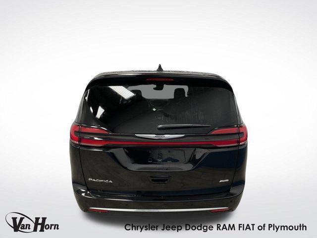 new 2025 Chrysler Pacifica car, priced at $44,093