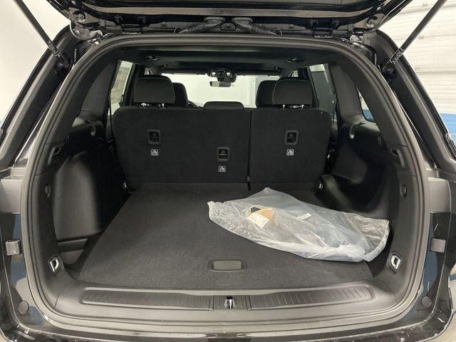 new 2025 Jeep Grand Cherokee car, priced at $37,132