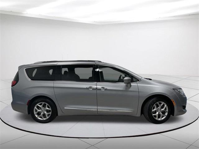 used 2018 Chrysler Pacifica car, priced at $13,949