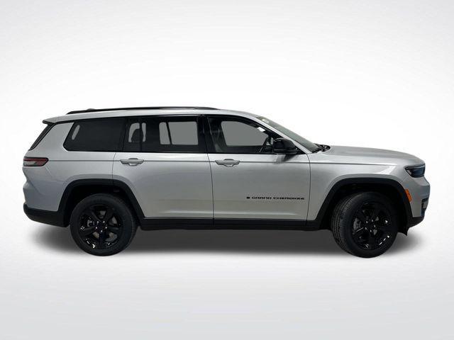 new 2025 Jeep Grand Cherokee L car, priced at $40,362