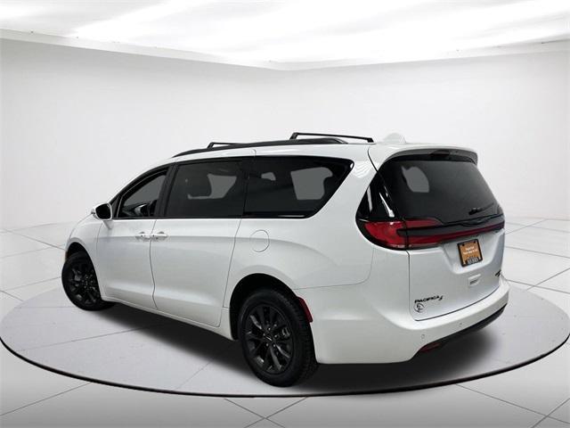 used 2021 Chrysler Pacifica car, priced at $29,874