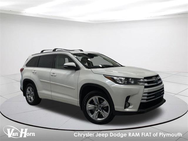 used 2018 Toyota Highlander car, priced at $23,780