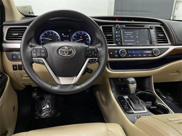 used 2018 Toyota Highlander car, priced at $23,780