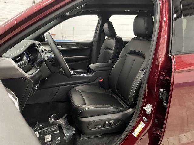 new 2025 Jeep Grand Cherokee L car, priced at $50,458