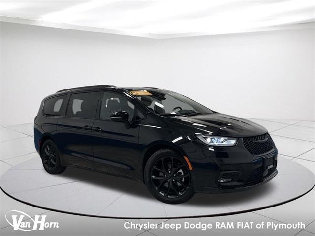 used 2023 Chrysler Pacifica car, priced at $37,980