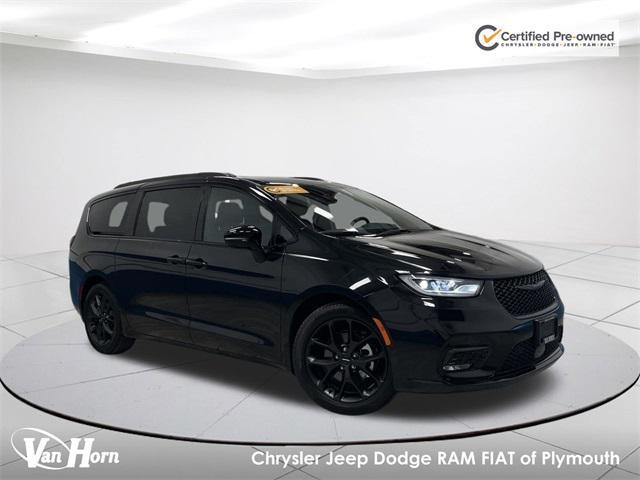 used 2023 Chrysler Pacifica car, priced at $37,555