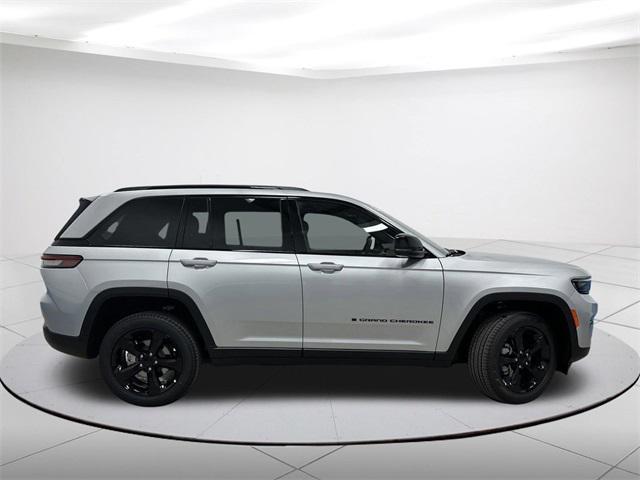 new 2024 Jeep Grand Cherokee car, priced at $42,986