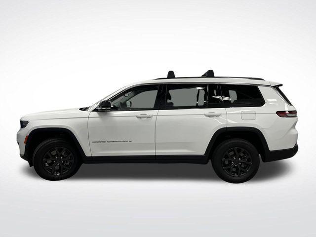 used 2023 Jeep Grand Cherokee L car, priced at $28,500