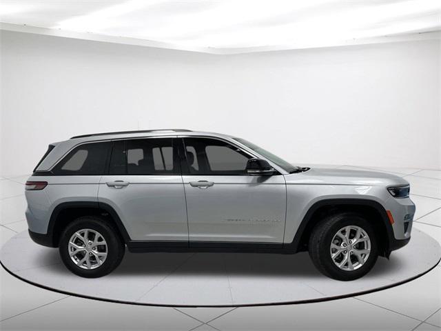 used 2023 Jeep Grand Cherokee car, priced at $32,149