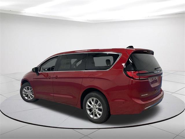 new 2024 Chrysler Pacifica car, priced at $41,941