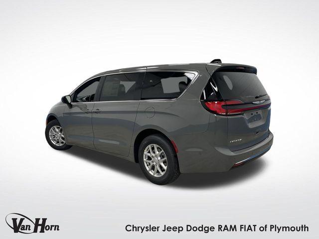 new 2025 Chrysler Pacifica car, priced at $42,535