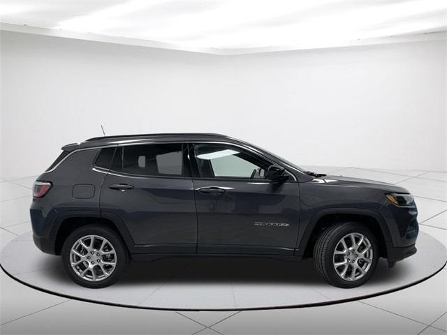new 2024 Jeep Compass car, priced at $30,356