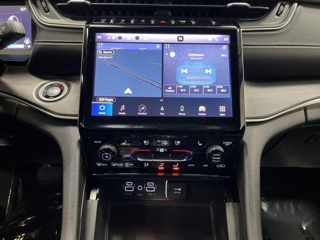 used 2023 Jeep Grand Cherokee car, priced at $29,000