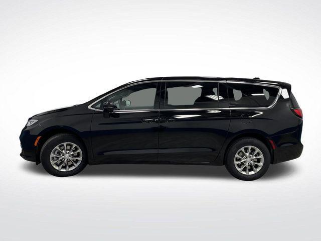new 2026 Chrysler Pacifica car, priced at $45,276
