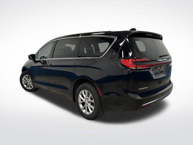 new 2026 Chrysler Pacifica car, priced at $45,276