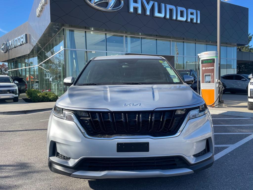 used 2023 Kia Carnival car, priced at $31,714