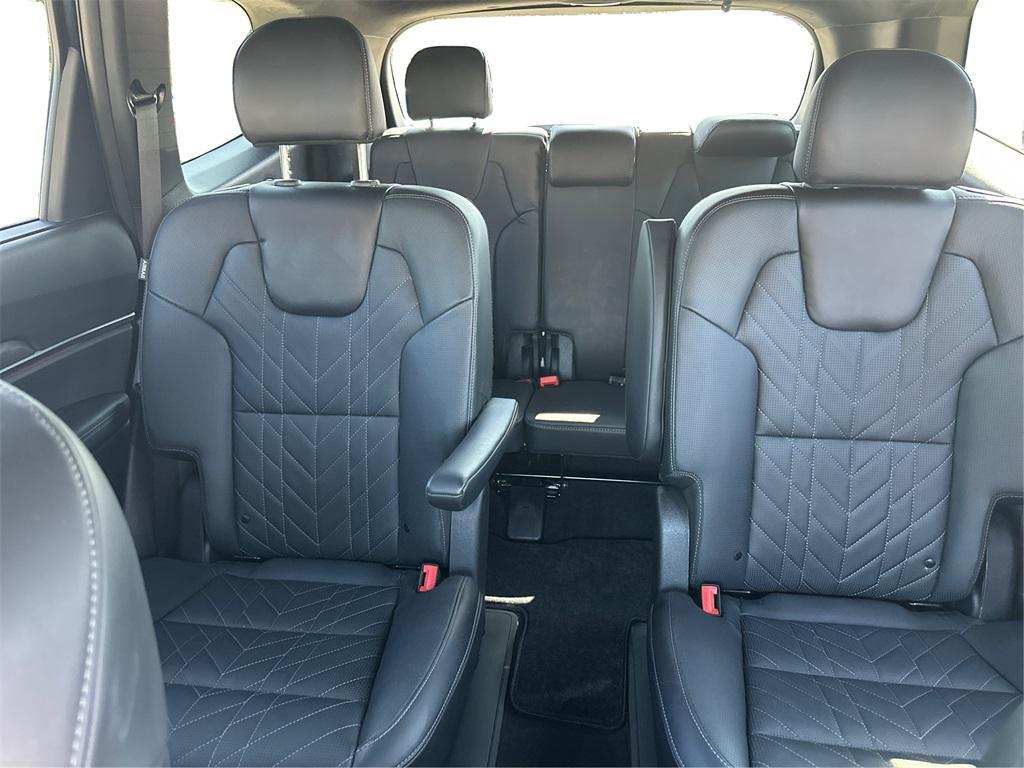 used 2024 Kia Telluride car, priced at $43,971