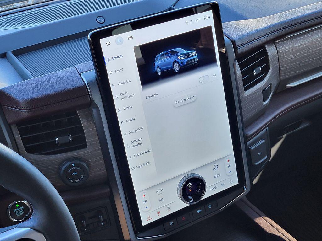 used 2024 Ford Expedition car, priced at $63,774