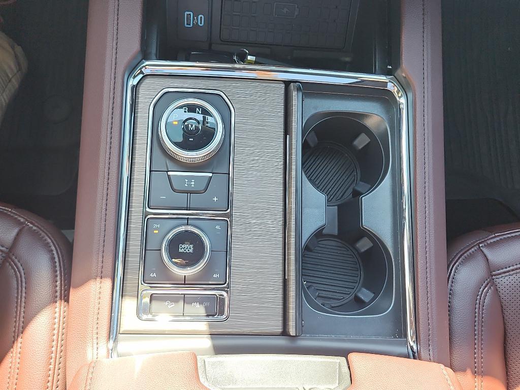 used 2024 Ford Expedition car, priced at $64,589