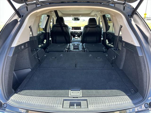 used 2023 Acura MDX car, priced at $31,956