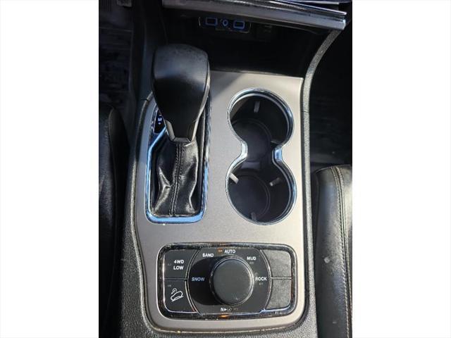 used 2021 Jeep Grand Cherokee car, priced at $32,494