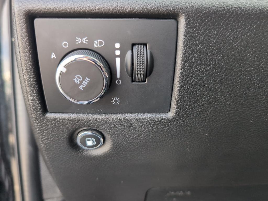 used 2021 Jeep Grand Cherokee car, priced at $28,632