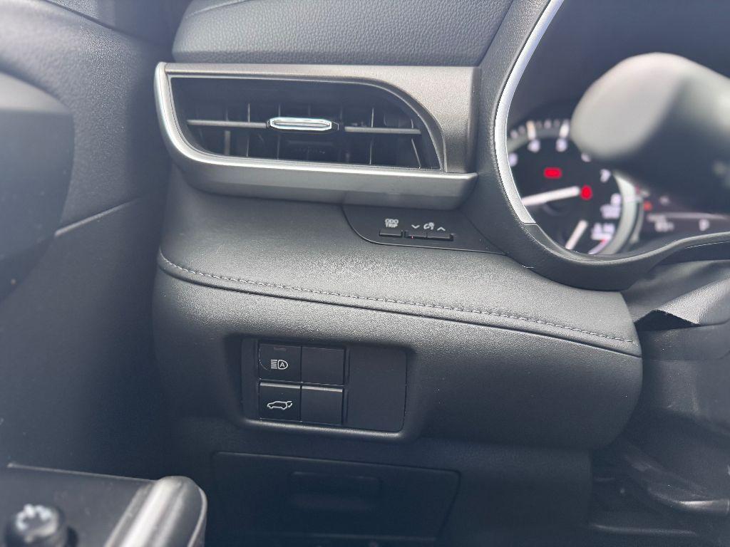 used 2021 Toyota Highlander car, priced at $29,431