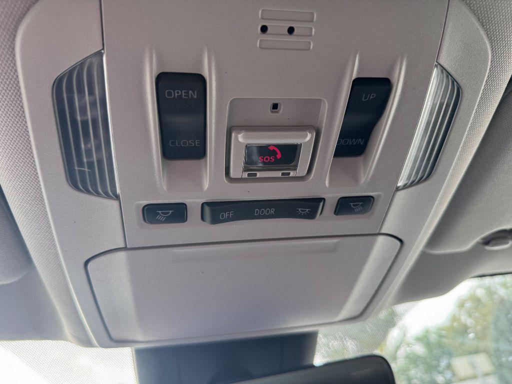 used 2021 Toyota Highlander car, priced at $29,431