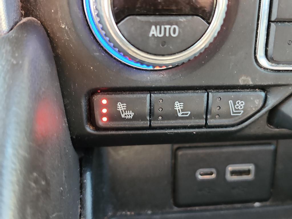 used 2021 GMC Yukon XL car, priced at $36,227