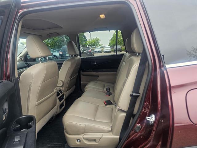 used 2021 Honda Pilot car, priced at $25,494