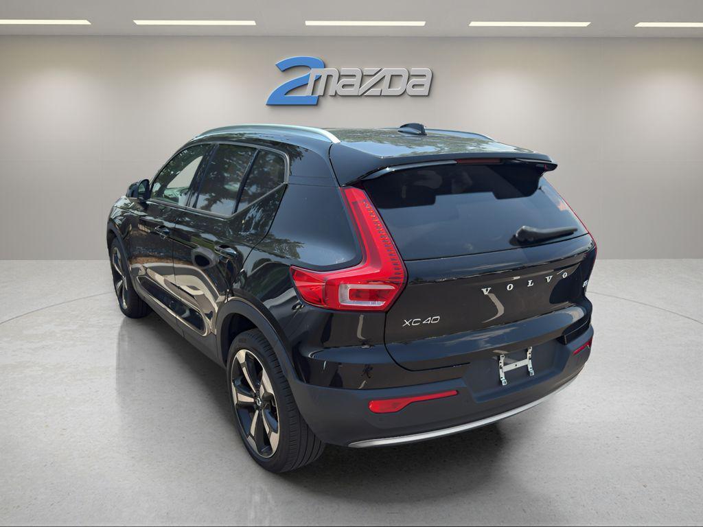 used 2021 Volvo XC40 car, priced at $24,897