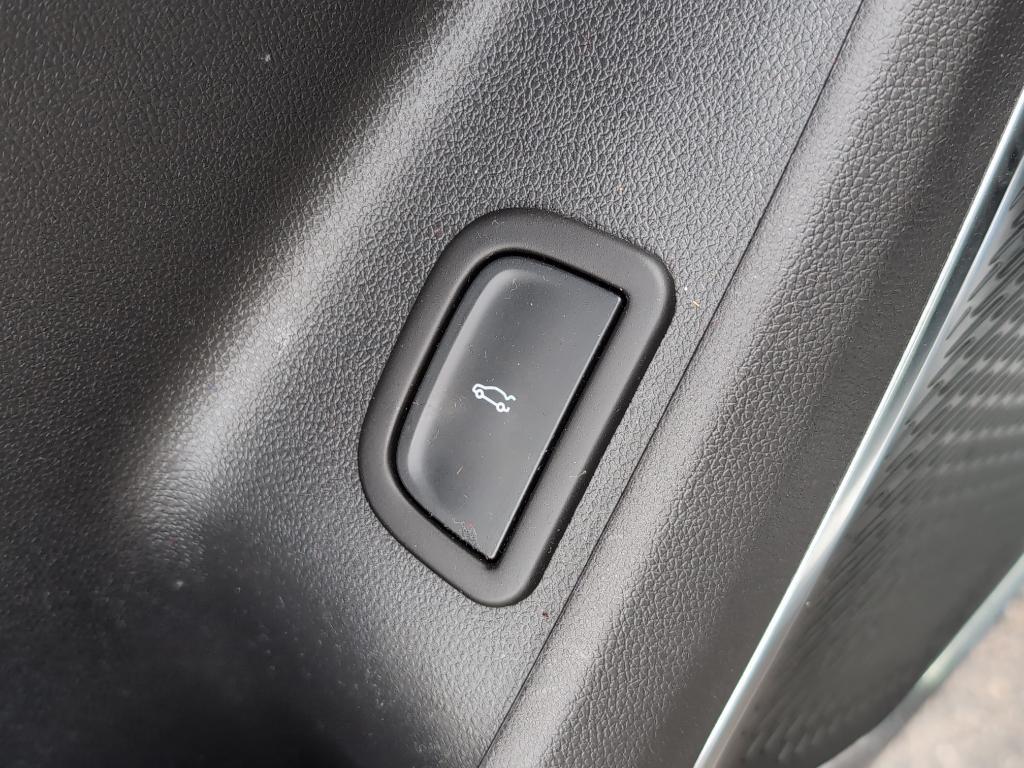 used 2025 GMC Acadia car, priced at $36,956