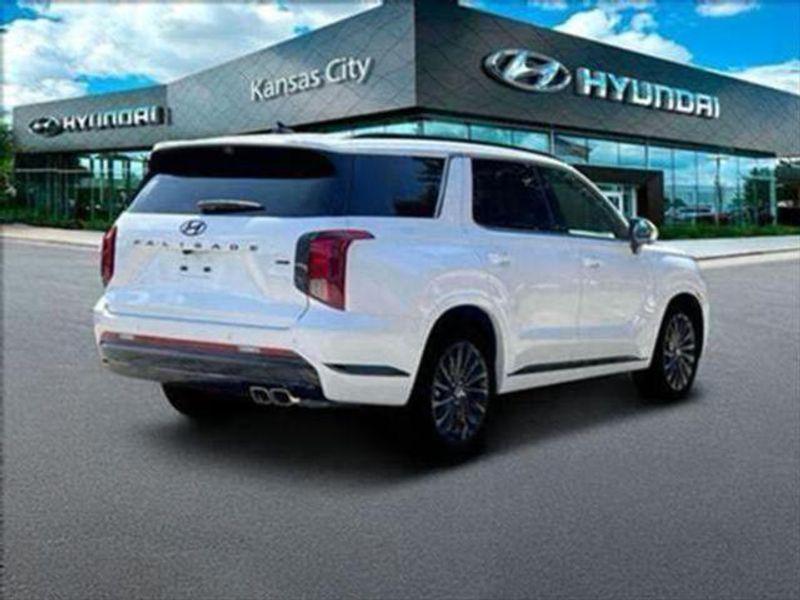 used 2025 Hyundai Palisade car, priced at $52,497