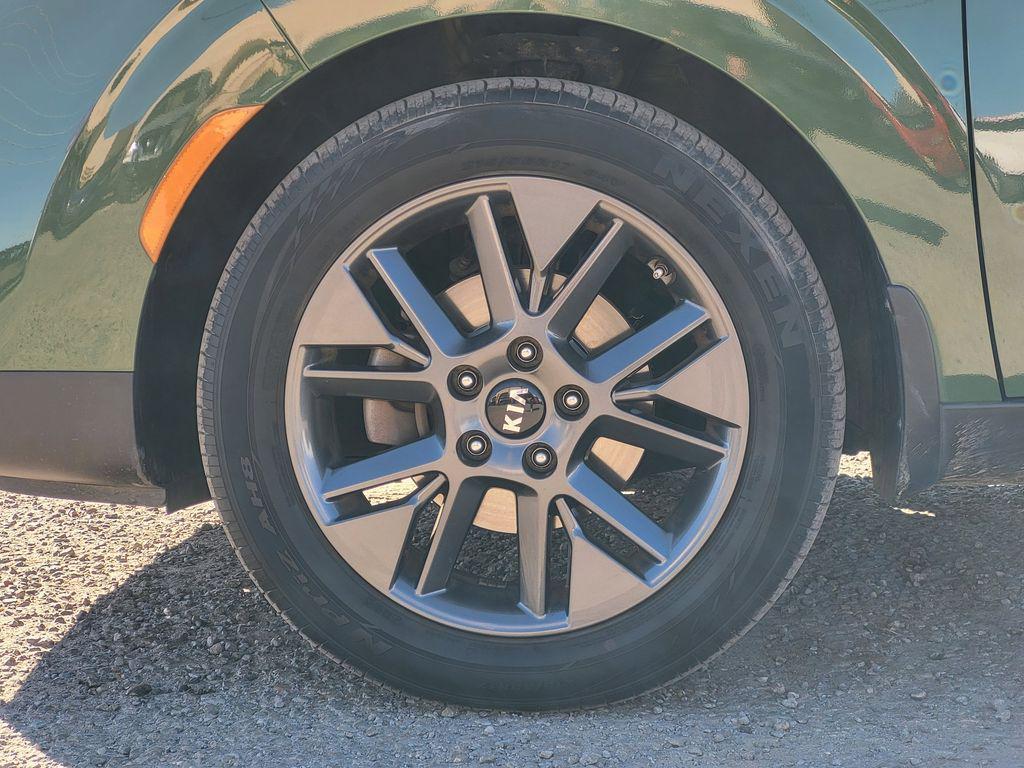 used 2020 Kia Soul car, priced at $16,464