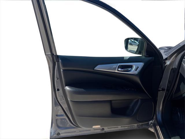 used 2020 Nissan Pathfinder car, priced at $19,306