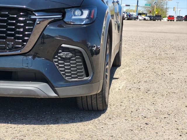 used 2025 Mazda CX-70 car, priced at $33,997