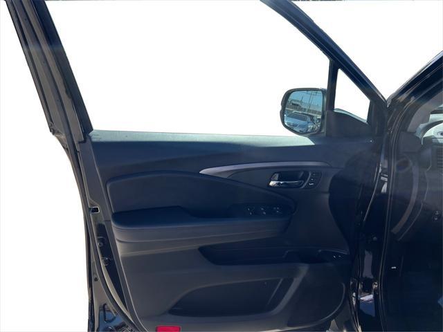 used 2022 Honda Pilot car, priced at $31,211