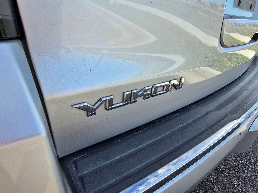 used 2015 GMC Yukon car, priced at $13,495