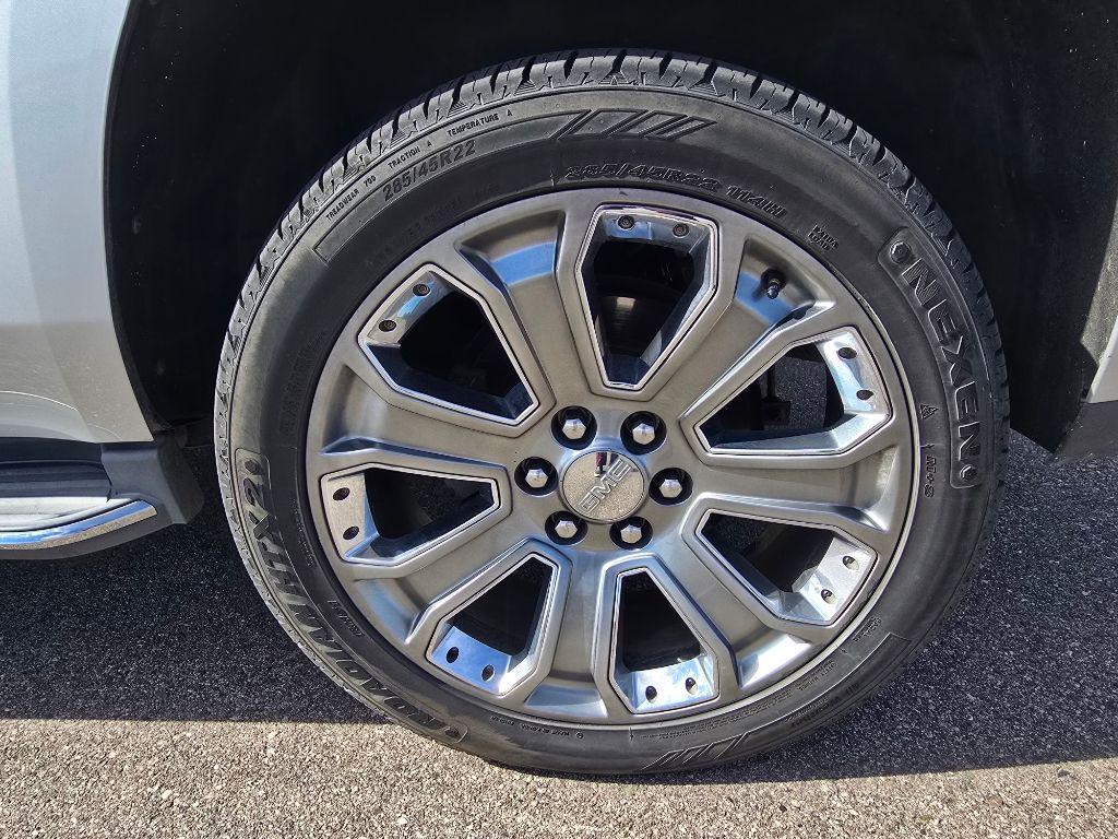 used 2015 GMC Yukon car, priced at $13,495